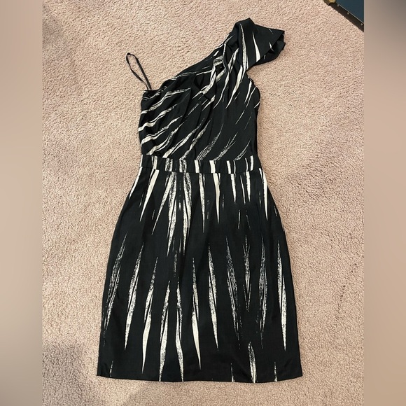 Ladies junior THE LIMITED one-shoulder mini dress - Picture 2 of 9